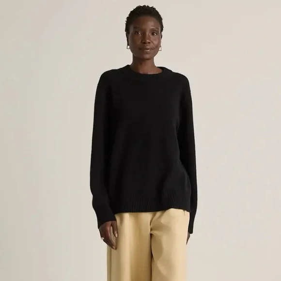NWOT! | QUINCE Women's Mongolian Cashmere Oversized Crewneck Sweater Black Small - Picture 1 of 11